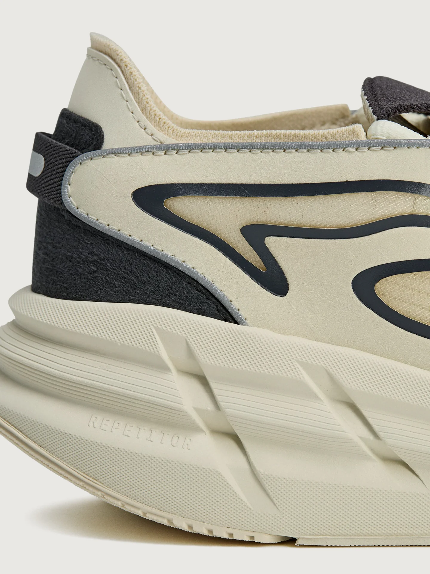 aSMC ADISTAR - Almond Milk-Smc/Almond Milk-Smc/Utility Black - Image 7