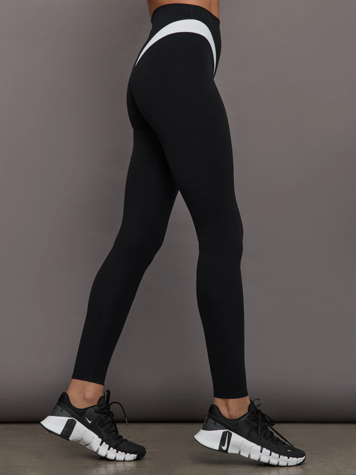 Spliced Colorblock Legging in Melt - Black / White - Image 3
