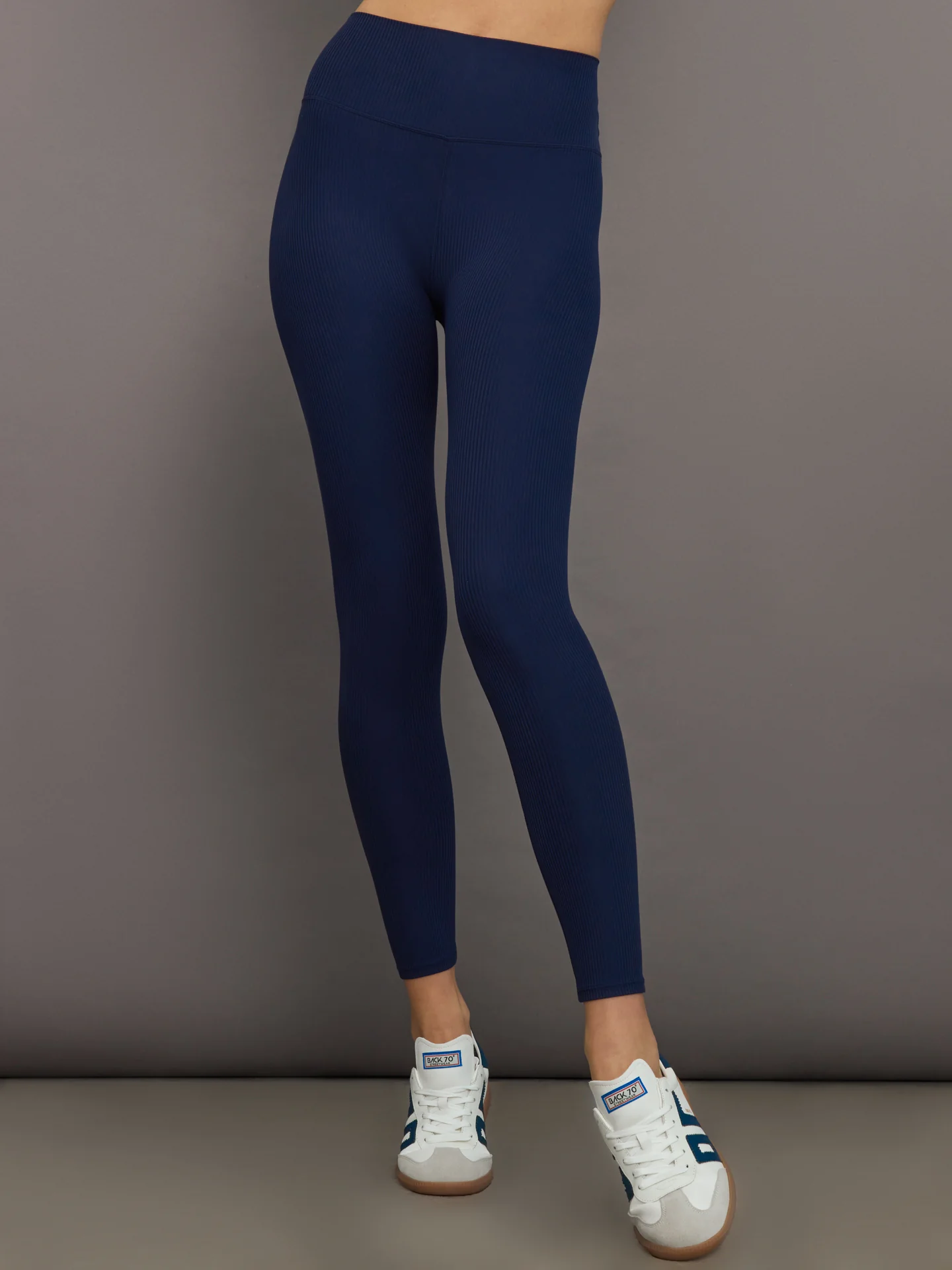 High Rise Legging in Ribbed Melt - True Navy - Image 4