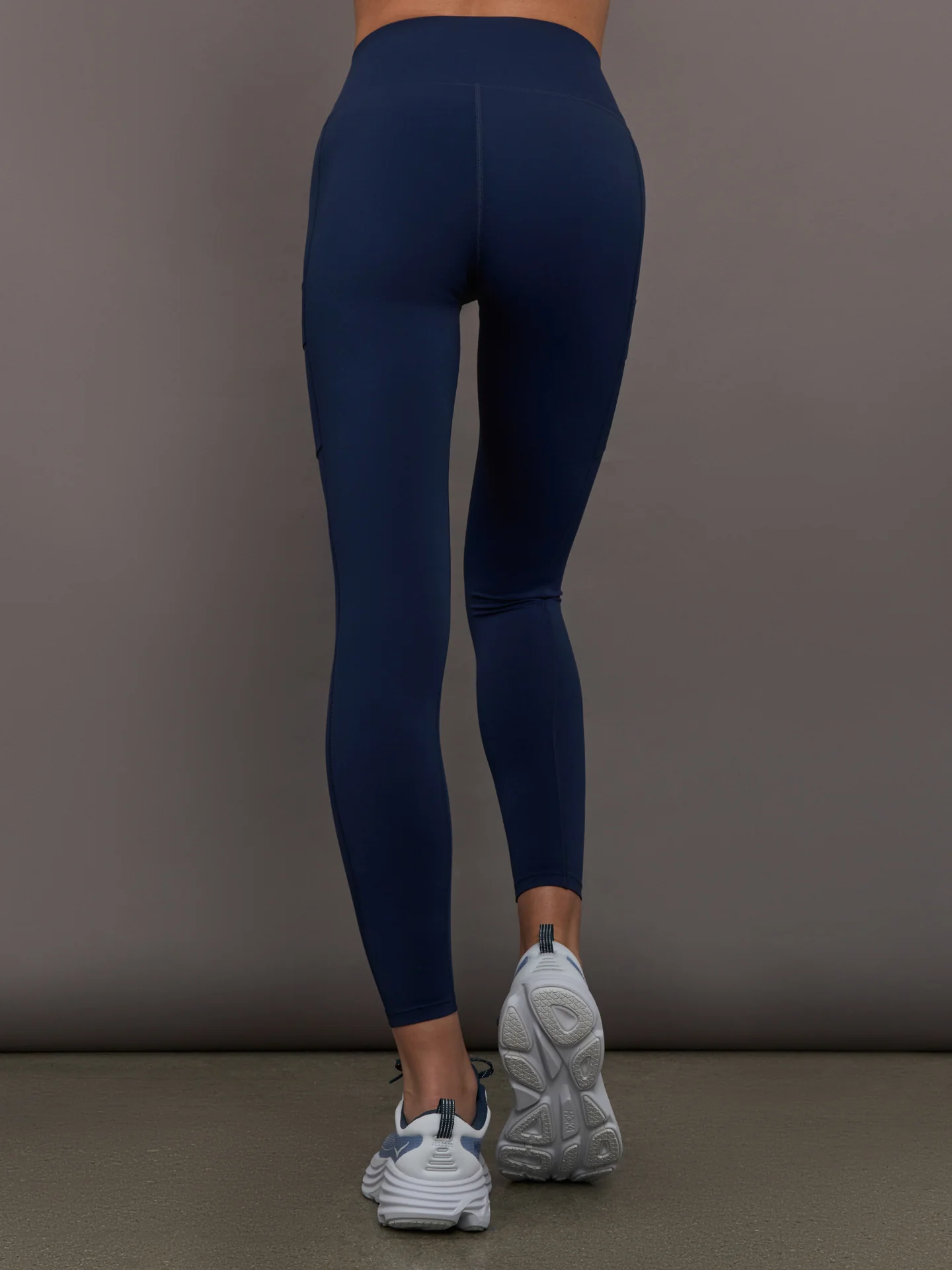 High Rise Pocket Legging in Diamond Compression - Navy - Image 4