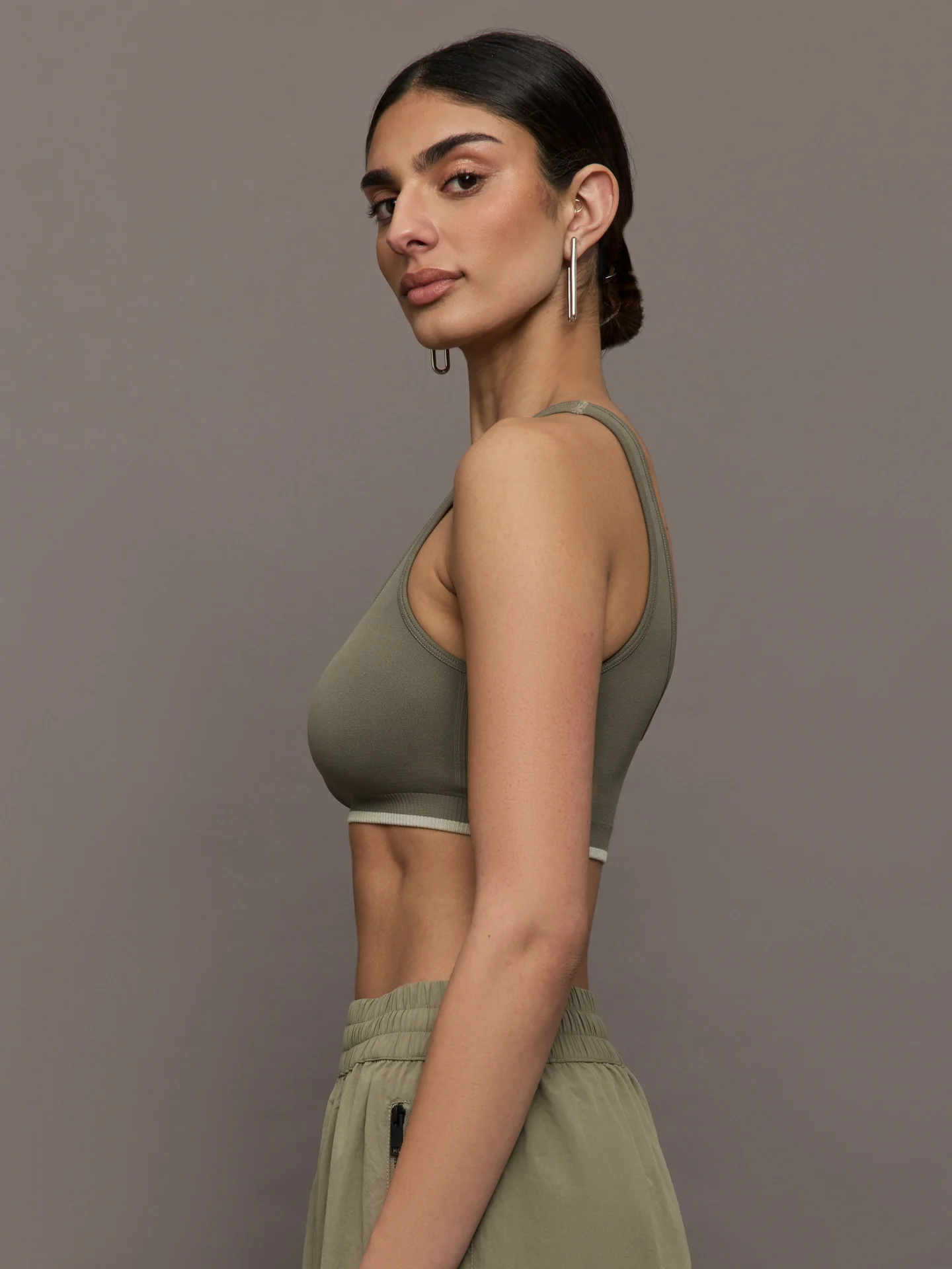 Restore Seamless Scoop Bra - Khaki Brown - Image 3