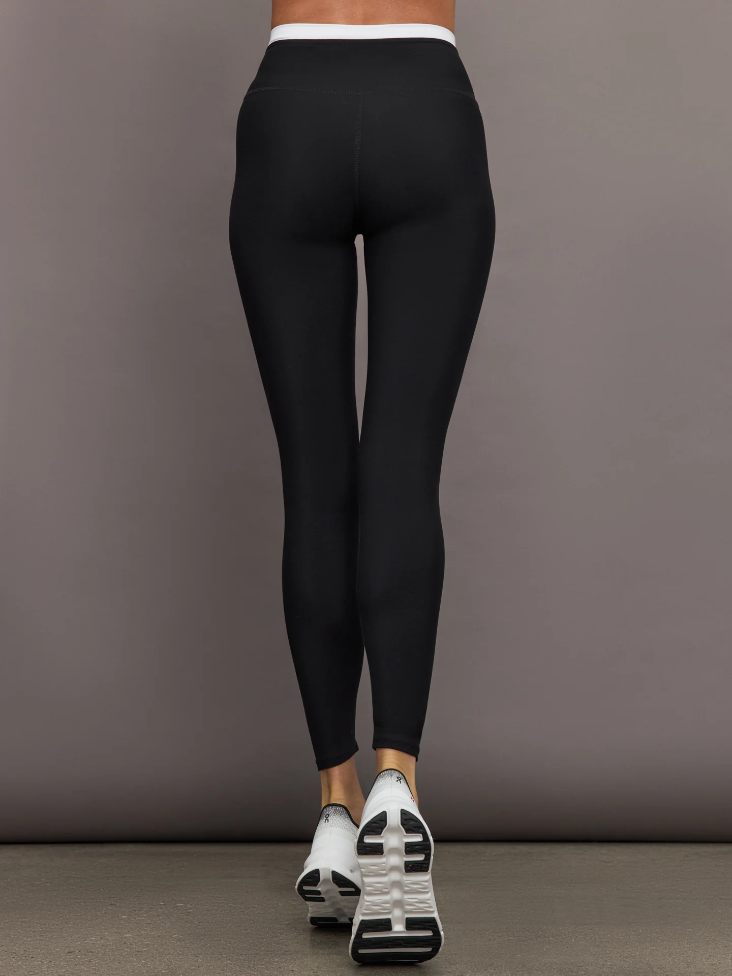 Contrast Waistband Legging in Melt - Black/White - Image 4