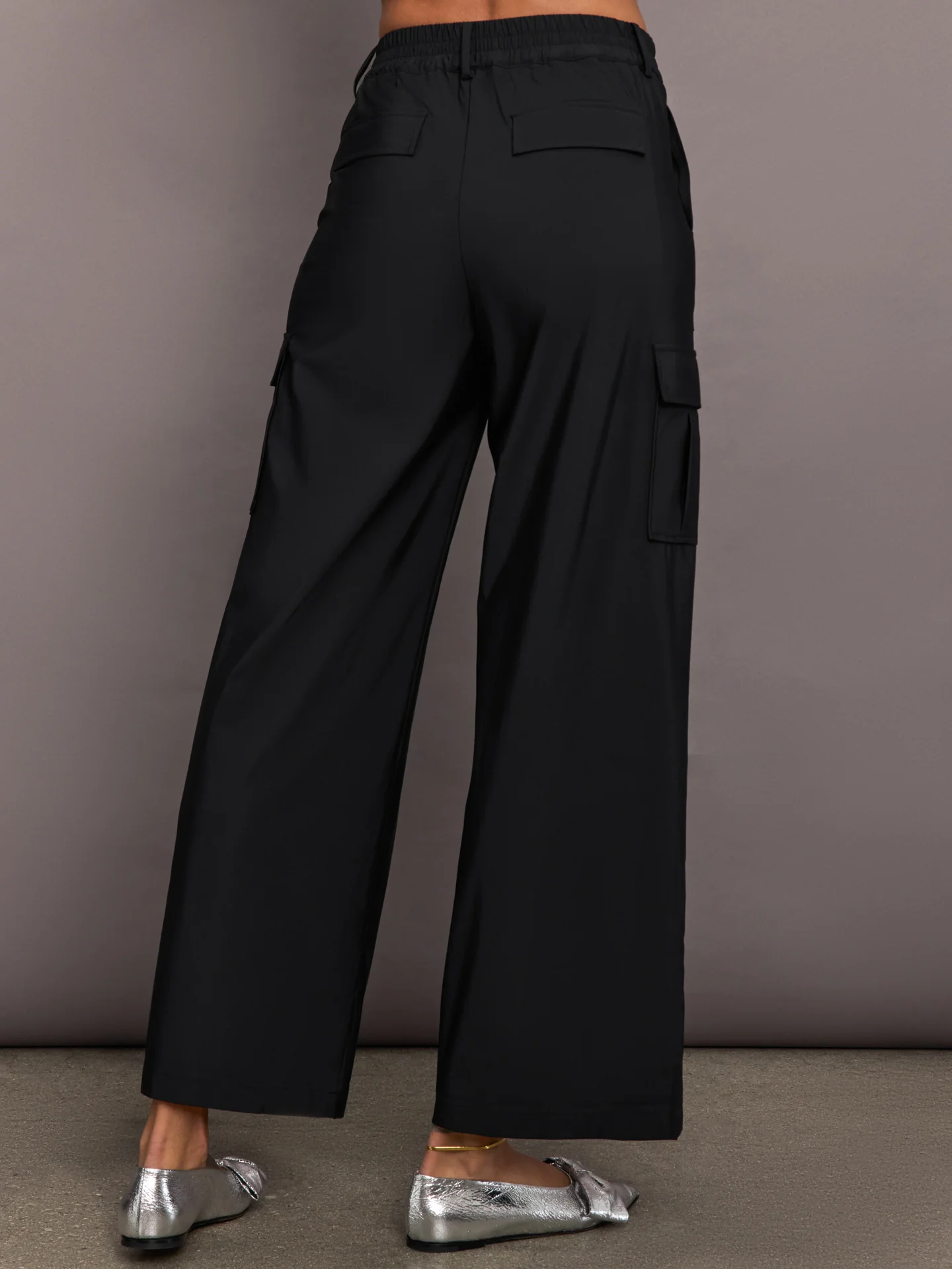 Stretch Woven Wide Leg Cargo Pant - Black - Image 5